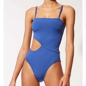 SOLID & STRIPED The Cameron 1 Piece in Varsity Blue